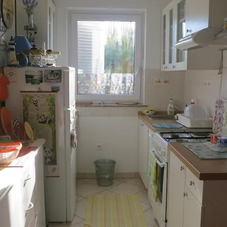 Apartment In Malinska/insel Krk 13156